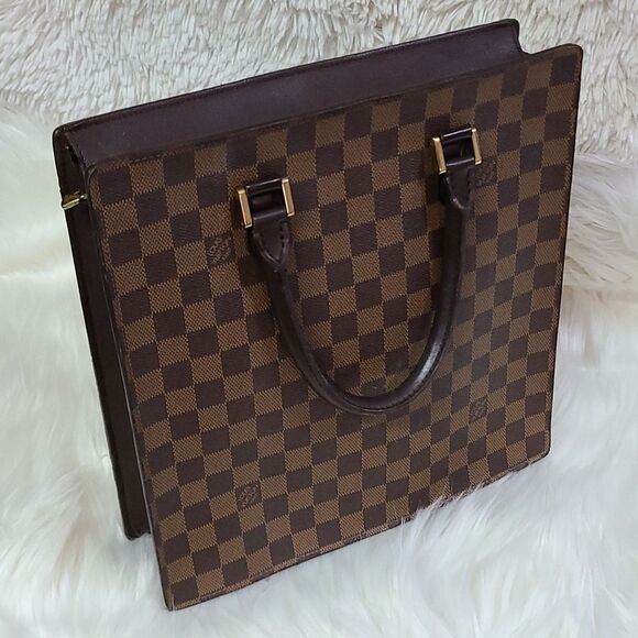 💯 Authentic Louis Vuitton DE Handbag 🍀 - Picture 9 of 17